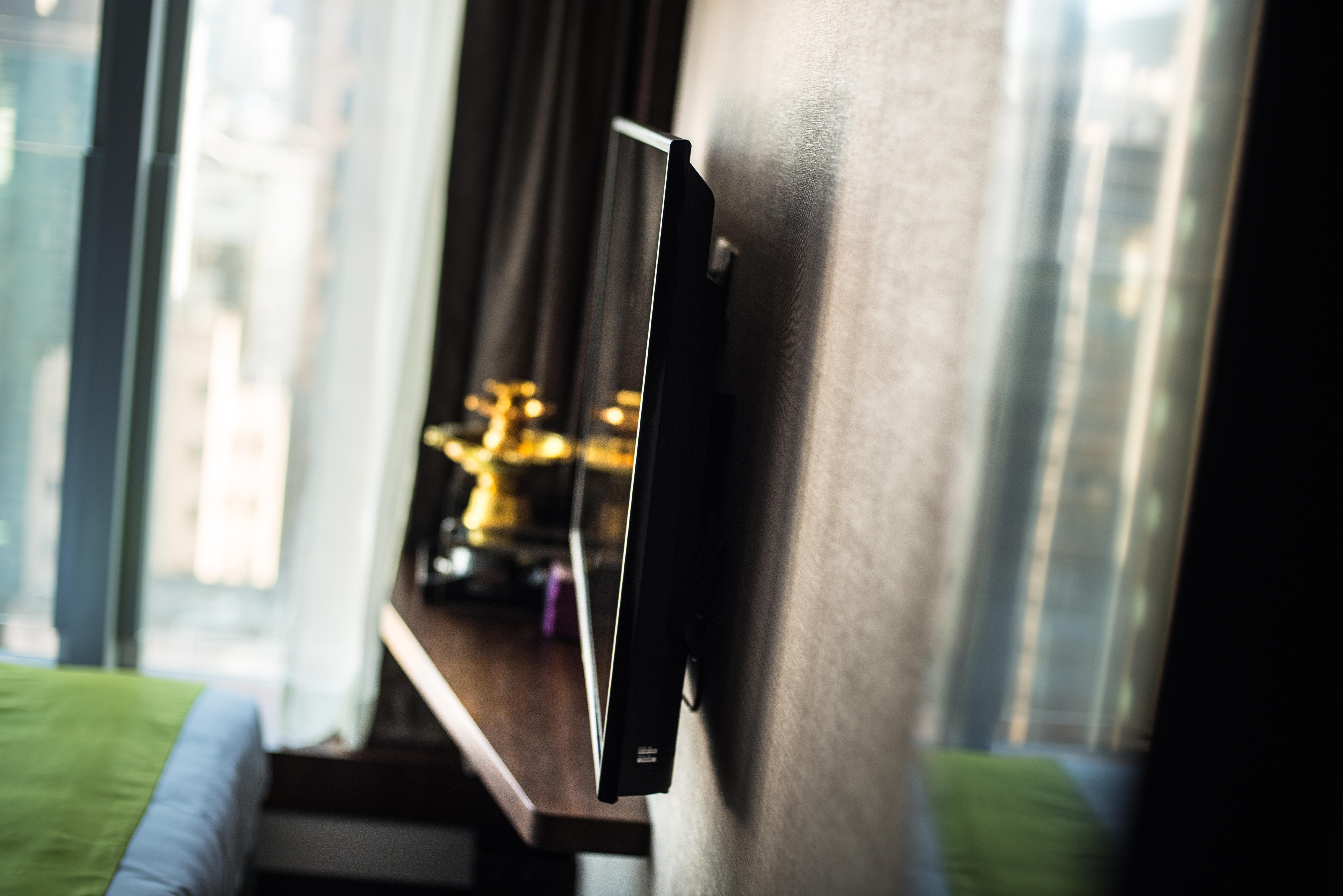 Hotel Soravit On Granville 4*